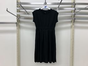 Robe en maille sans manches - Jupe