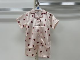 Pyjama sur cintre - Fraises
